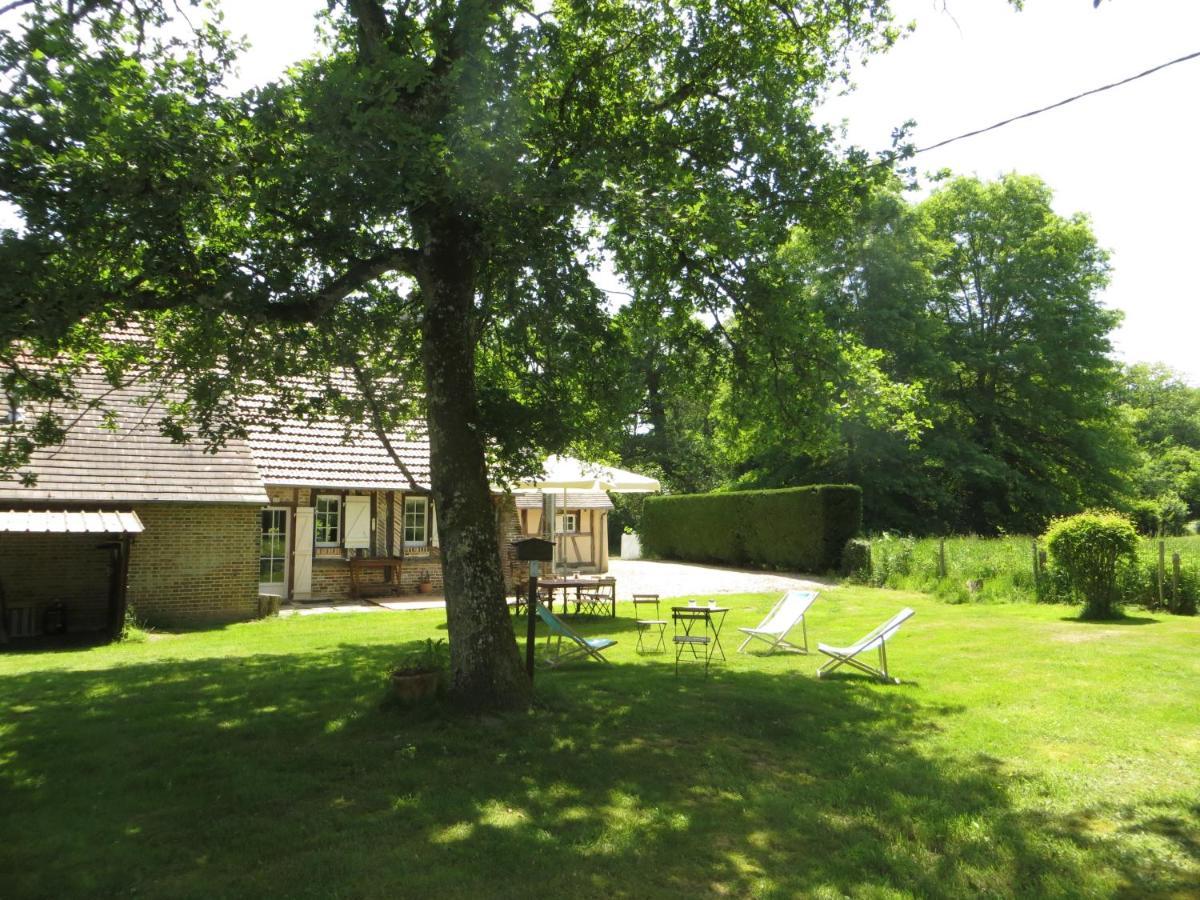 Villa La Ferme de Montboulan Salbris Exterior foto